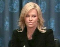 Charlize Theron, contaminată cu un virus misterios