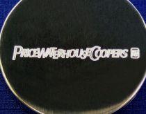 O româncă a dat în judecată Compania Price Waterhouse Coopers pentru discriminare rasială