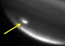 Un crater de dimensiunea Terrei, descoperit pe Jupiter de un astronom amator