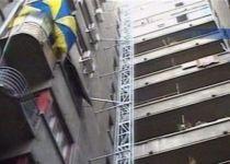 Clădirile cu risc seismic ridicat ar putea scăpa de bulina roşie abia peste 40 de ani