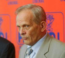 Stolojan: În toate ministerele se fac cheltuieli de publicitate, trebuie să se dea dovadă de reţinere
