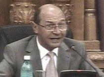 Băsescu: Şcoala românească nu îşi mai poate permite să fie producătoare de şomeri şi diplome pe bandă rulantă 