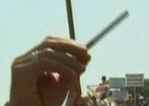 Interzicerea fumatului în localuri i-a scos pe turci în stradă (VIDEO)