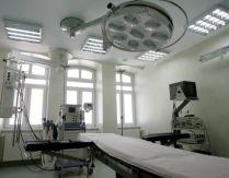 A făcut sex cu doctorul, în timp ce soţul ei se afla în sala de aşteptare 