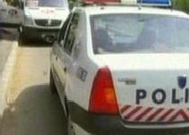 Râmnicu Vâlcea: Poliţistă, lovită cu un cuţit în abdomen, în timp ce încerca să aplaneze un conflict