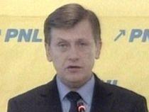 Antonescu: PNL va sesiza Curtea Constituţională dacă Băsescu va respinge propunerea Iohannis