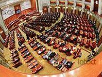 Doi parlamentari excluşi din PNL şi PSD, migratori la PDL
