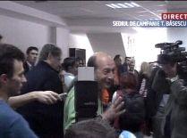 Băsescu către Udrea: "Ce faci, nu te mai bagi la Guverne?" Udrea: "E un Guvern mic!"