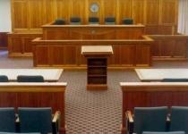 Un american a încercat să se sinucidă cu un stilou, în sala de tribunal 