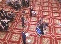 Ultimele mesaje electorale transmise de candidaţi, la finalul confruntării de la Parlament (VIDEO)