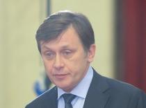 Crin Antonescu: Îi rog pe români să numere voturile. Avem şansa să trecem în turul doi (VIDEO)