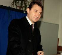 Liberalii vor campanie pro-Geoană, separat de PSD. Stavarache: Nu mă voi afişa cu Hrebenciuc
