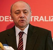 Boc admite că Irinel Popescu a fost demis la CNAS din raţiuni politice
