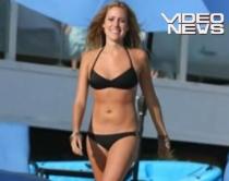 Topul celor mai sexy vedete în bikini din 2009 - VIDEO
