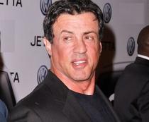 Sylvester Stallone a fost operat, după ce şi-a fracturat gâtul pe platoul de filmare