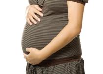 Un doctor a fost arestat, după ce a supt sânii unei paciente însărcinate