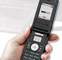 Nicolas Sarkozy a primit un telefon "impenetrabil" 
