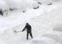 Europa se confruntă în continuare cu probleme cauzate de vreme: Mai multe autostrăzi şi şcoli, închise