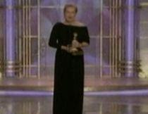 Rochiile negre şi bijuteriile cu diamante, preferate la Globurile de Aur 2010 (VIDEO)