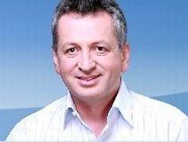 Fenechiu propune sporirea atribuţiilor lui Crin Antonescu prin modificarea statutului PNL
