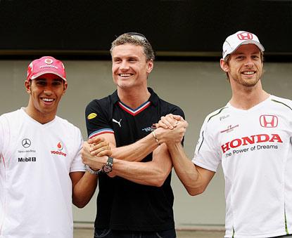 Button şi Hamilton au prezentat noul monopost McLaren, MP4-25