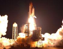 Naveta Endeavour a andocat pe Staţia Spaţială Internaţională