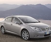Toyota România recheamă 11.835 de vehicule cu posibile defecţiuni la acceleraţie

