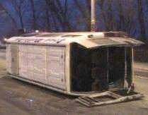 Infotrafic. Accident la intrarea în Mamaia: Nouă răniţi, după ce un microbuz s-a răsturnat (VIDEO)