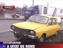 Deva. S-a urcat cu maşina pe un rond, pentru că nu ştia de existenţa lui (VIDEO)