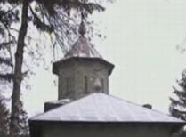 Stareţa care a folosit un craniu pentru sfinţirea apei, acuzată şi de hărţuire sexuală