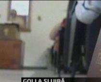 Goi în faţa lui Dumnezeu. Americanii merg la slujbă în costumul lui Adam - Video    