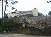 Soarta cetăţii Râşnov, decisă în justiţie. Administratorul italian a construit parcări peste ruine (VIDEO)