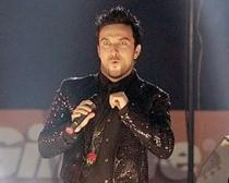 Tarkan, reţinut de poliţie la Istanbul pentru legături cu traficanţi de droguri