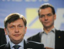 Crin Antonescu, reales preşedinte al PNL. Ludovic Orban, învins fără drept de apel (VIDEO)
