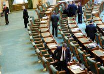 Se repetă scenariul din 2005? Disputa pe scaunul lui Geoană ar putea bloca un an lucrările Senatului
