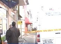 Jaf la o casă de amanet din Vulcan. Un adolescent de 15 ani este principalul suspect