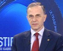 Tentativa senatorilor puterii de a introduce pe ordinea de zi demiterea lui Geoană a eşuat