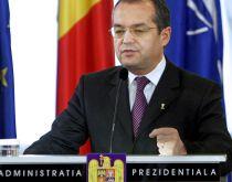 Boc se grăbeşte: Revizuirea Constituţiei în 2010, iar referendum de validare în 2011
