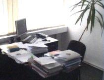 Un funcţionar de la Primăria Ploieşti a făcut atac cerebral după ce a aflat că i-a scăzut salariul
