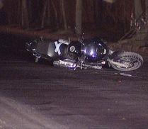 Doi motociclişti şi-au pierdut viaţa într-un accident misterios, în Bucureşti (VIDEO)
