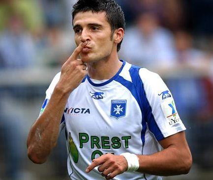 Daniel Niculae menţine Auxerre în lupta pentru titlu. L'Equipe i-a dat cea mai mare notă
