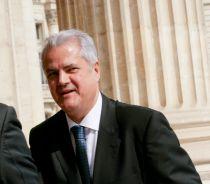 Năstase: Dacă un ministru din Cabinetul meu ar fi procedat ca Oprea, ar fi fost schimbat
