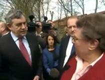Premierul britanic a insultat o alegătoare, după ce şi-a uitat microfonul deschis: E limitată! (VIDEO)