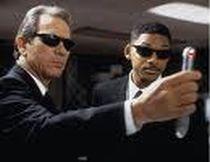 "Men In Black" 3 va fi filmat în 3D