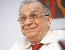 Iliescu: Băsescu, un diletant incapabil să priceapă problemele complexe ale conducerii statului
