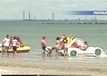 Litoralul Mării Negre, populat de sute de turişti (VIDEO)