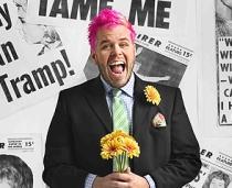 Bloggerul Perez Hilton şi-ar putea vinde site-ul cu 20 de milioane de dolari