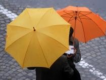 Vreme instabilă, averse şi descărcări electrice. Vezi prognoza meteo de weekend 