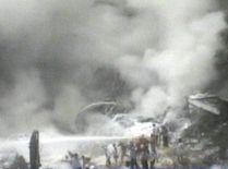 Avion prăbuşit în vestul Indiei. Şapte pasageri din 166 au supravieţuit (VIDEO)