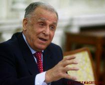 Iliescu: E nedemnă reacţia PDL-iştilor care îl jignesc pe şeful FMI